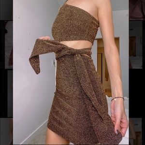 Etiquette black and gold dress